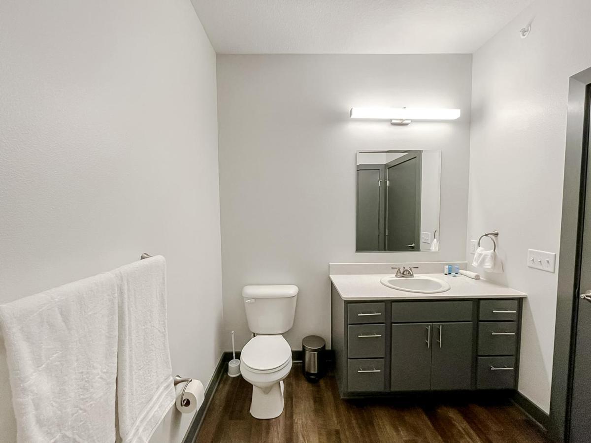 Sleepover 1Bd 1Ba Des Moines Apartments Zewnętrze zdjęcie