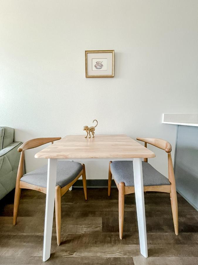 Sleepover 1Bd 1Ba Des Moines Apartments Zewnętrze zdjęcie